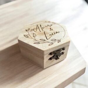 CAJA DE MADERA PORTA ALIANZAS PERSONALIZADO