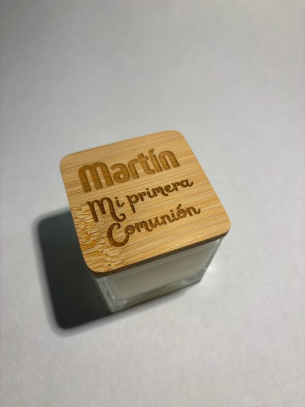 VELA CON TAPA DE MADERA PERSONALIZADA - Imagen 3