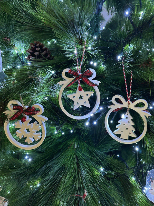 PACK 3 BOLAS DE NAVIDAD RESINA